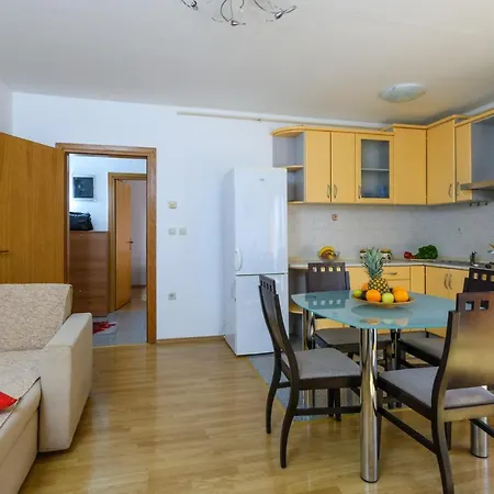 Mare - Center Apartment *